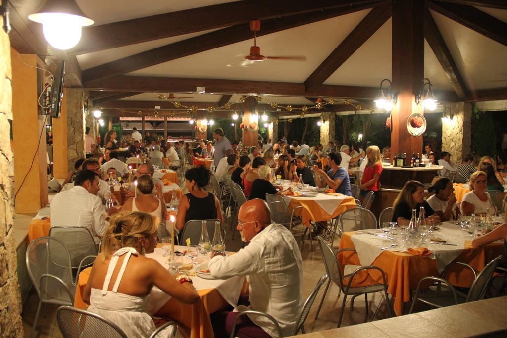 Villaggio Piscina Rei مونتي ناي المظهر الخارجي الصورة